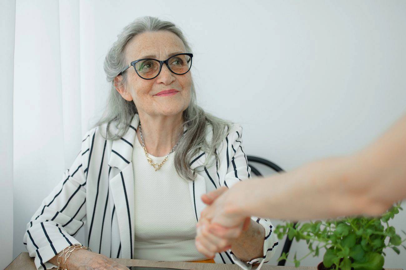 Elastyczny grafik dla seniora. Jakie możliwości daje kodeks pracy?